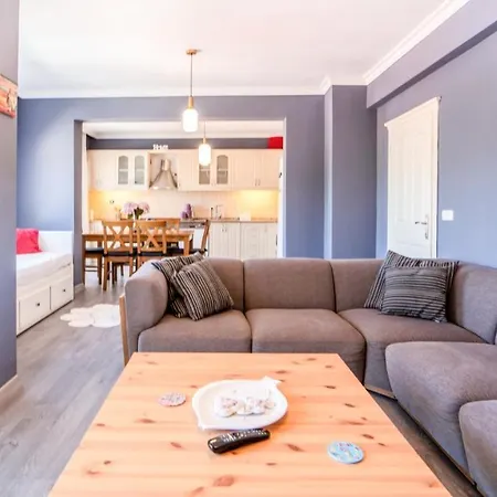 شقة Flat W Shared Pool And Balcony In فتحية